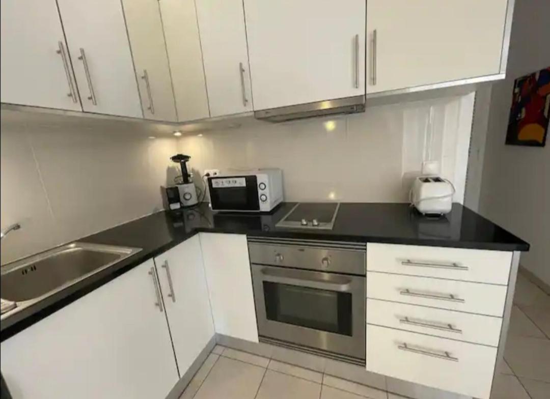 Simpatico Apartamento Com Piscina Em Albufeiraアパートメント エクステリア 写真